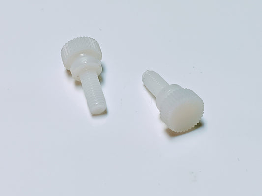 Tornillo moleteado con arandela de nailon 6/6, 10-32 x 1/2", color natural